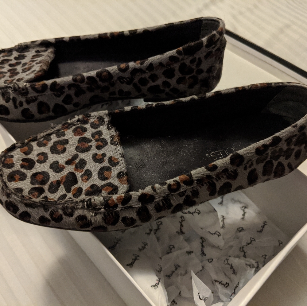Women's shoes